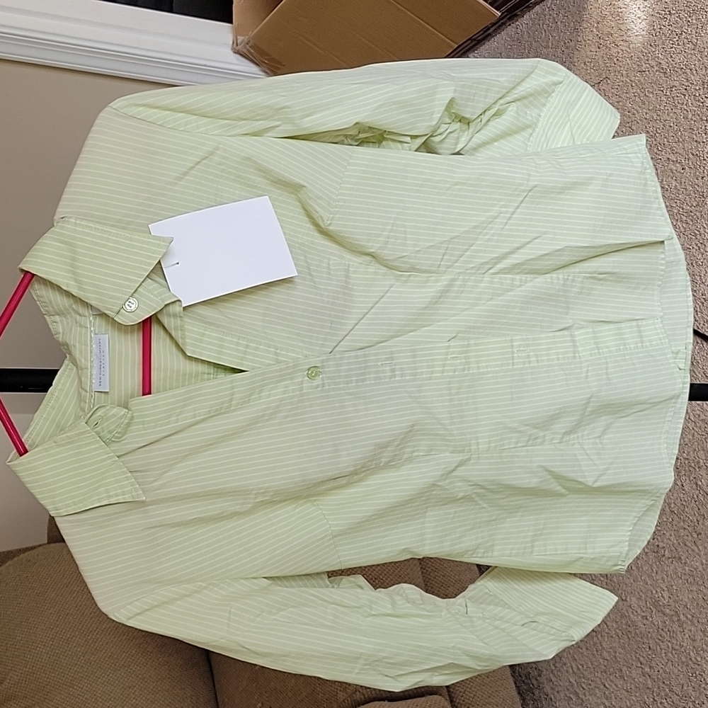 #2940 New york and company women's size small button up shirt